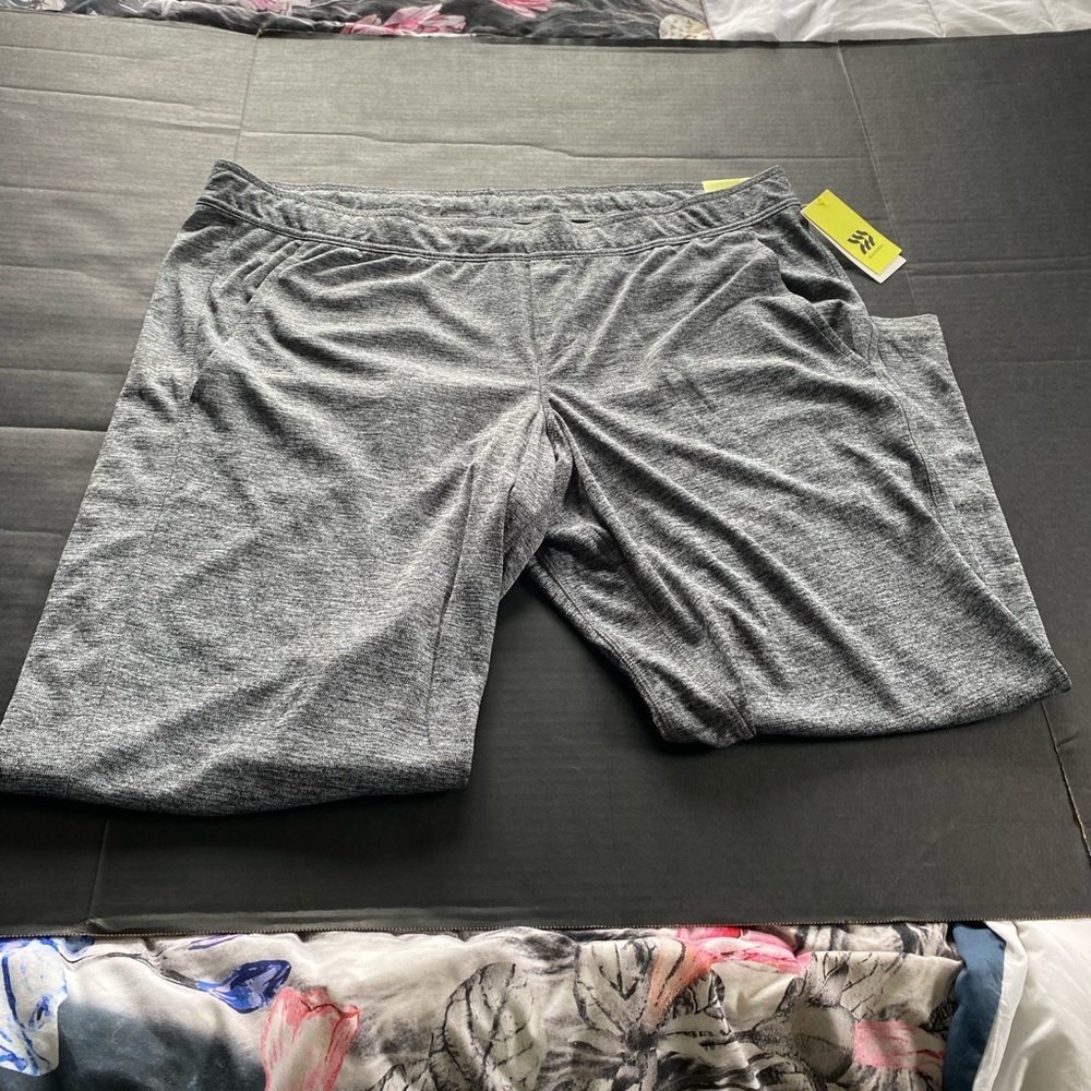 NWT All in motion pants
